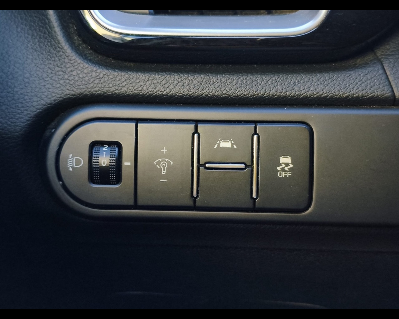 Foto KIA XCeed 1.6 crdi mhev Style 136cv imt