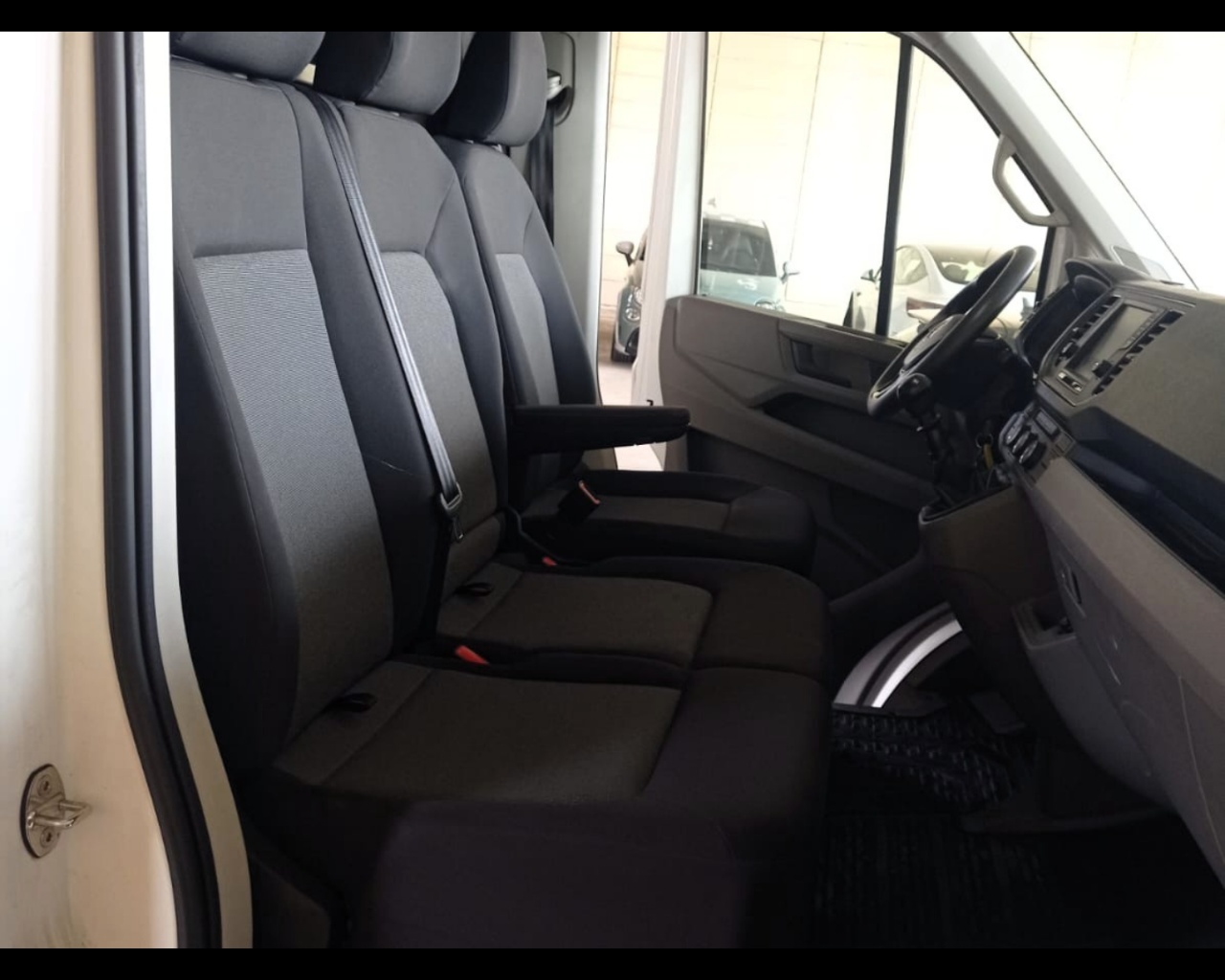 VOLKSWAGEN CRAFTER