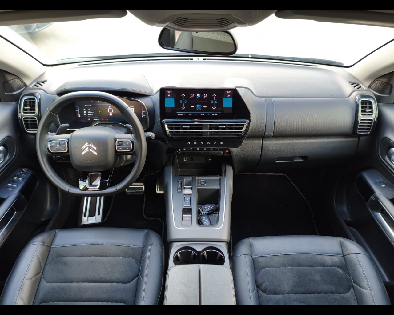 Foto CITROEN C5 Aircross 1.5 bluehdi Shine s&s 130cv eat8