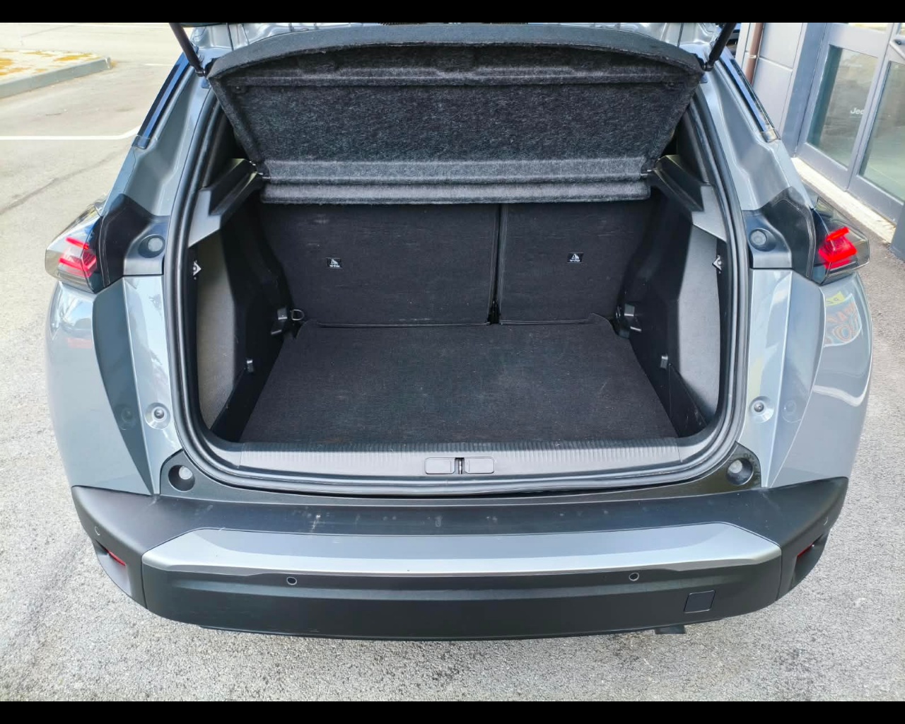 Foto PEUGEOT 2008 1.2 puretech Active s&s 100cv