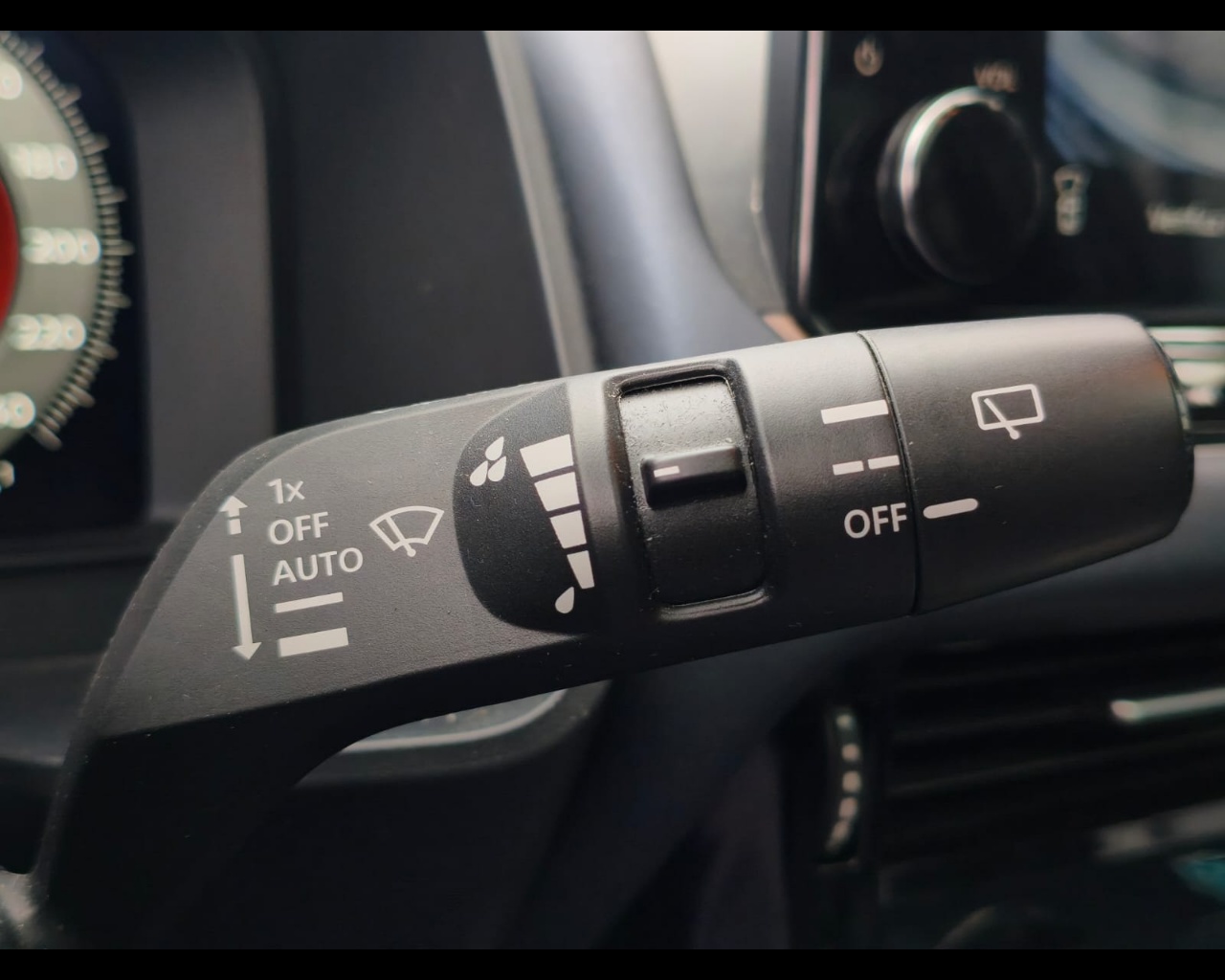 Foto NISSAN Qashqai 1.3 mhev Tekna+ 2wd 158cv xtronic