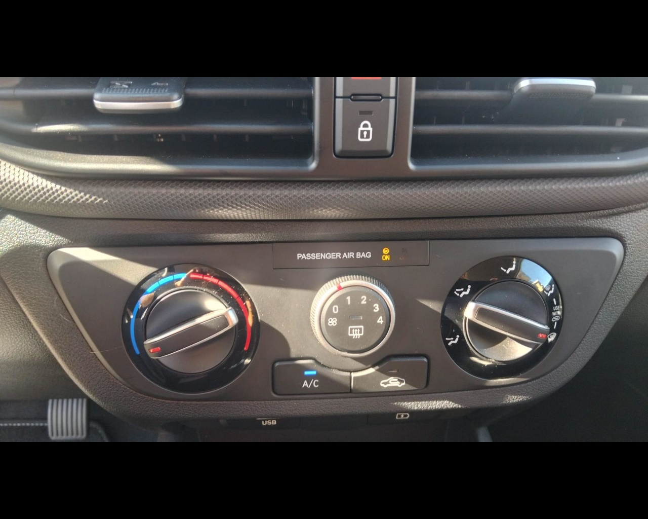 HYUNDAI i10 3ª serie i10 1.0 MPI Connectline benzina km0 - 10