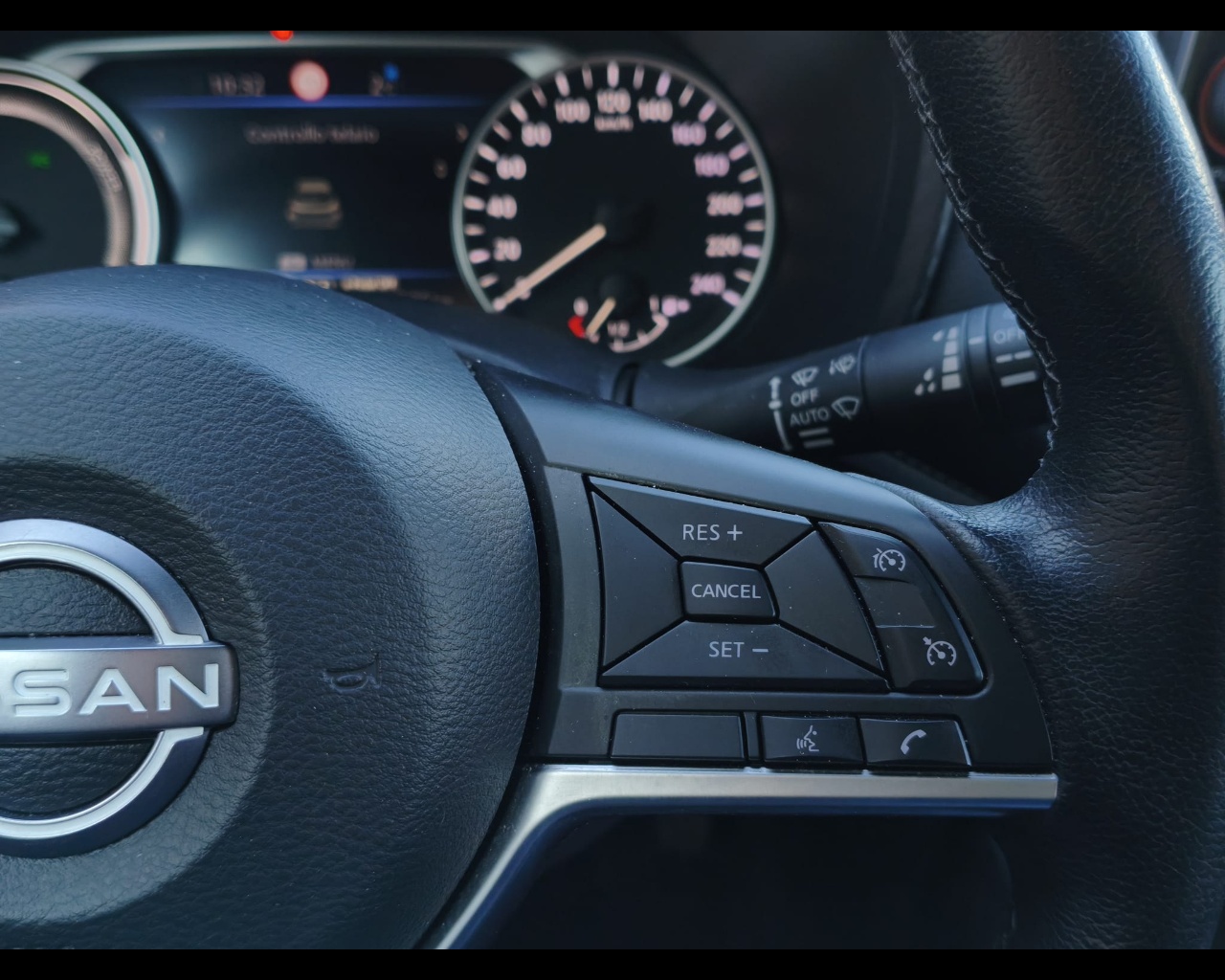 Foto NISSAN Juke 1.6 hev Premiere Edition