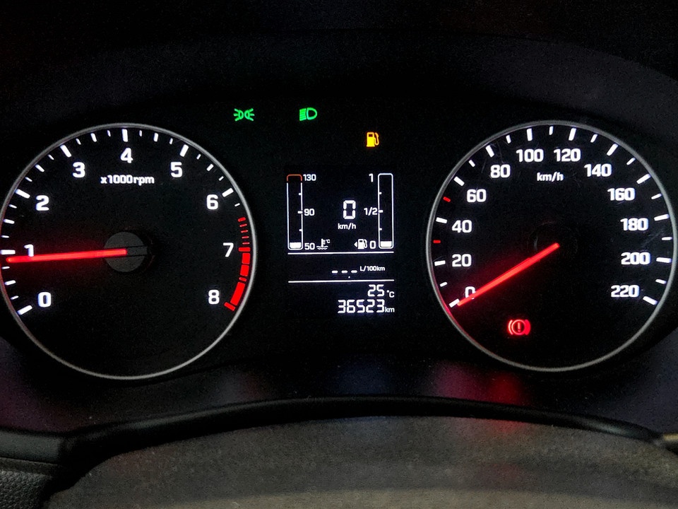HYUNDAI i20 5p 1.2 mpi Tech 75cv Benzina usato - 8