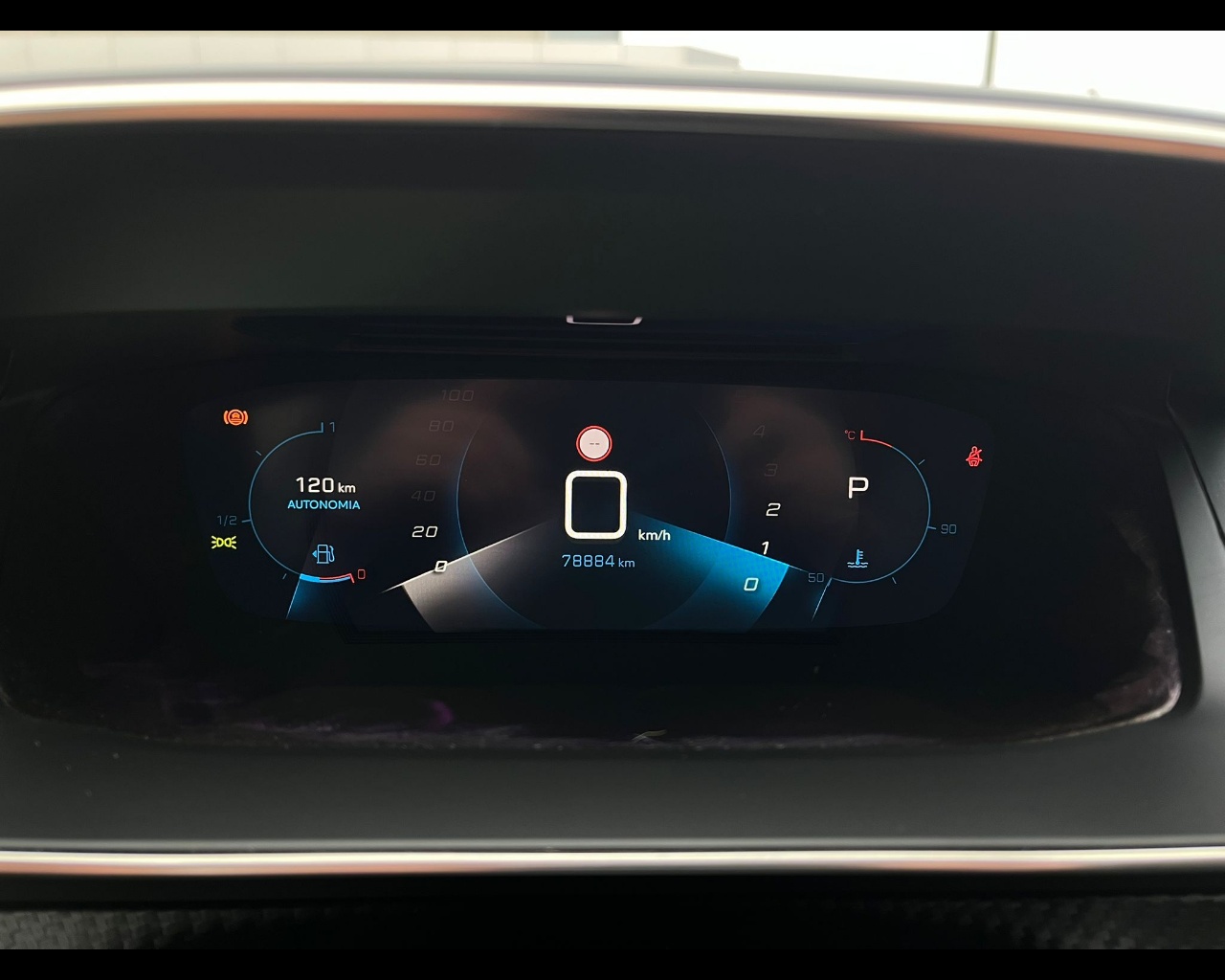 Foto PEUGEOT  2008 1.5 bluehdi GT Pack s&s 130cv eat8