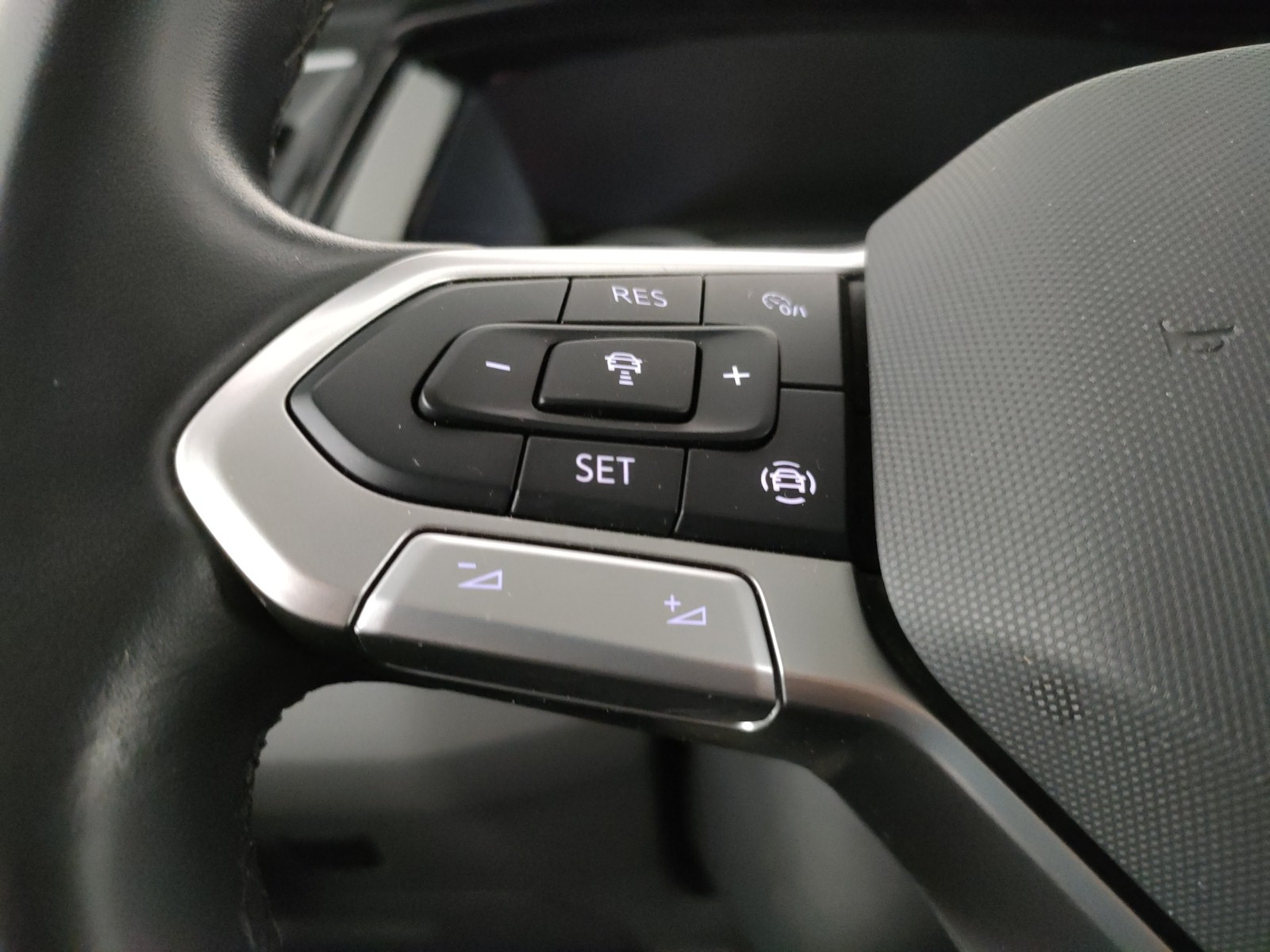 Volkswagen T6.1 Caravelle 30 Usato 2023 T6.1 Caravelle 30 Legnago