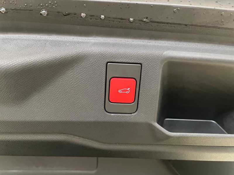 Nuovo 5008 Hybrid 136 E-dcs6 Gt