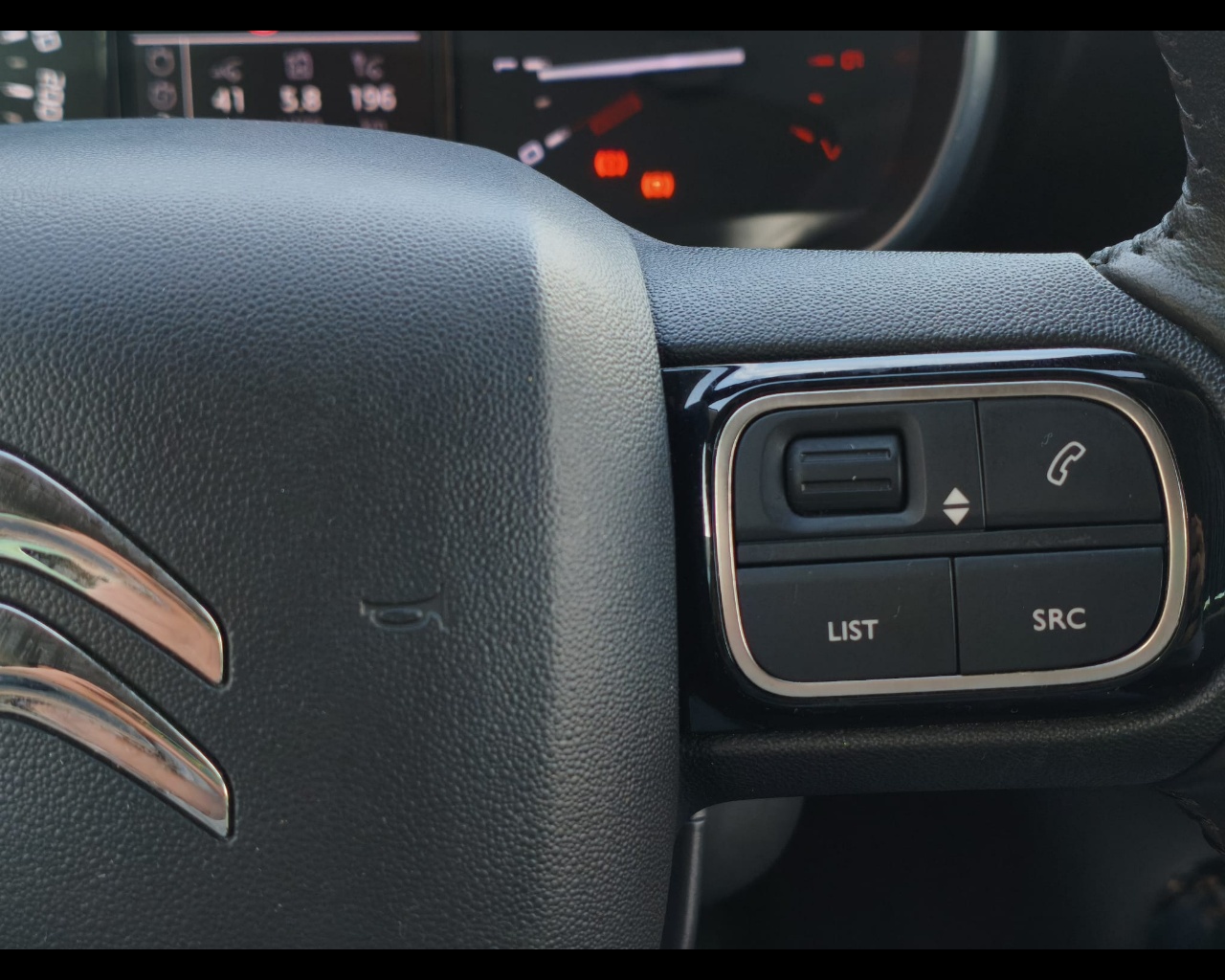 Foto CITROEN C3 Aircross 1.2 puretech Shine s&s 110cv