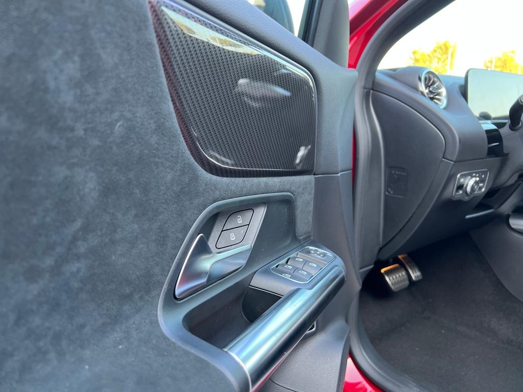 Mercedes GLA GLA 250e Plug-in hybrid Automatic PREMIUM - 8