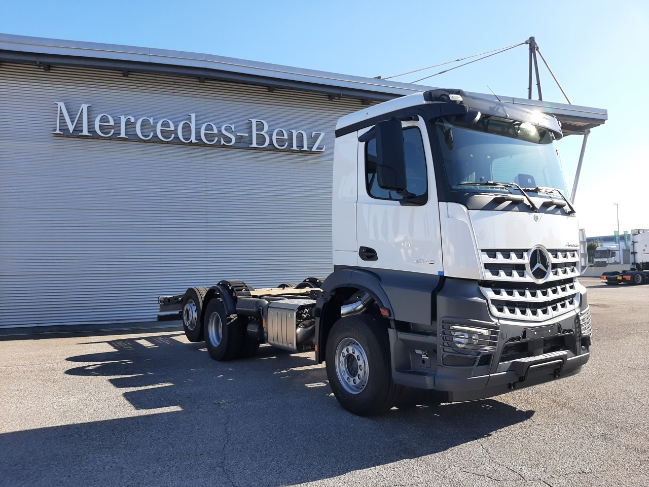 Mercedes Arocs Arocs 2543 L 6x2 - 2