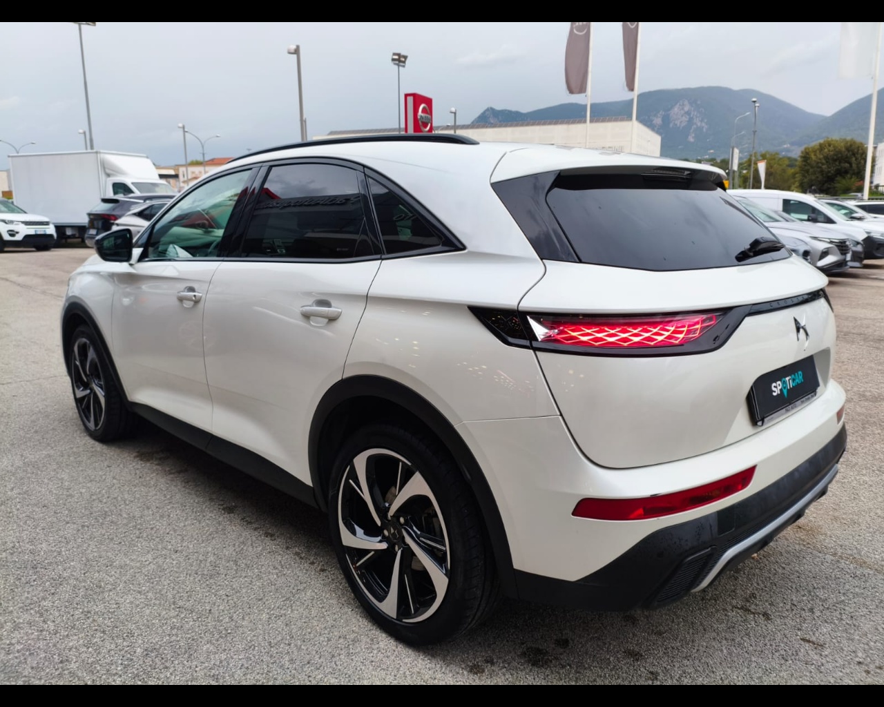 Foto DS DS7 Crossback 1.5 bluehdi Grand Chic 130cv auto N1