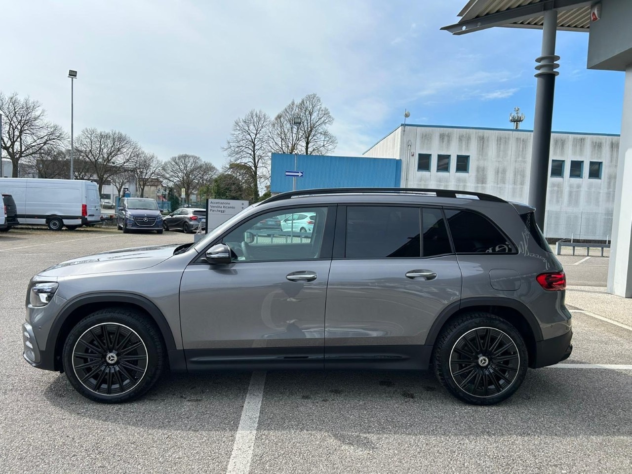 Mercedes GLB GLB 200 d Automatic AMG Line ADVANCED PLUS - 4