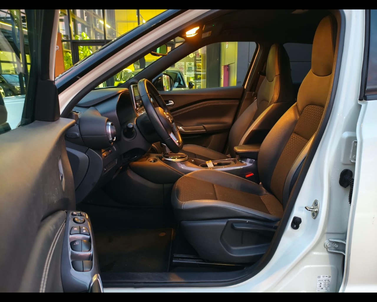 Foto NISSAN Juke 1.6 hev N-Connecta
