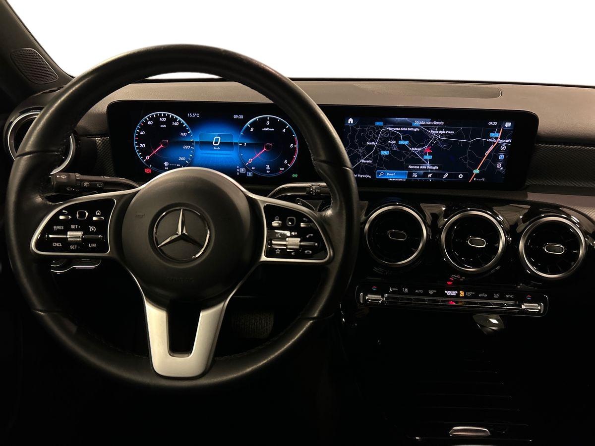 Mercedes Classe A Classe A 180 D Sport 8G-DCT - 11