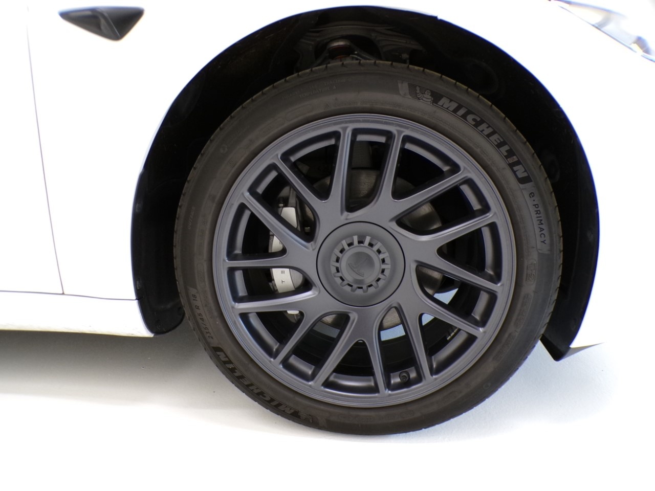 Tesla Model 3 Model 3 Premium RWD - 4