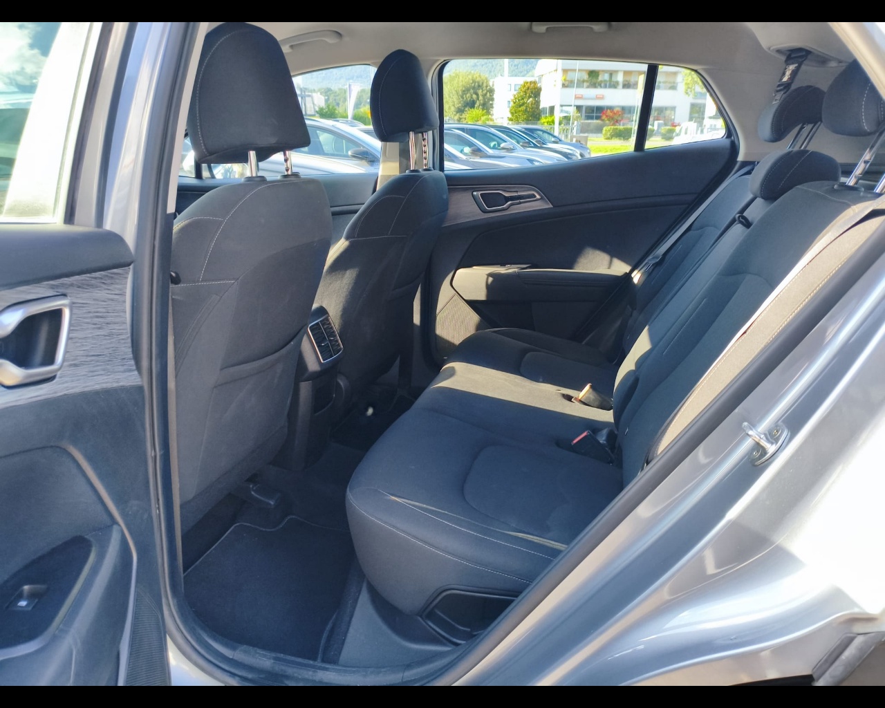 Foto KIA Sportage 1.6 crdi mhev Business imt
