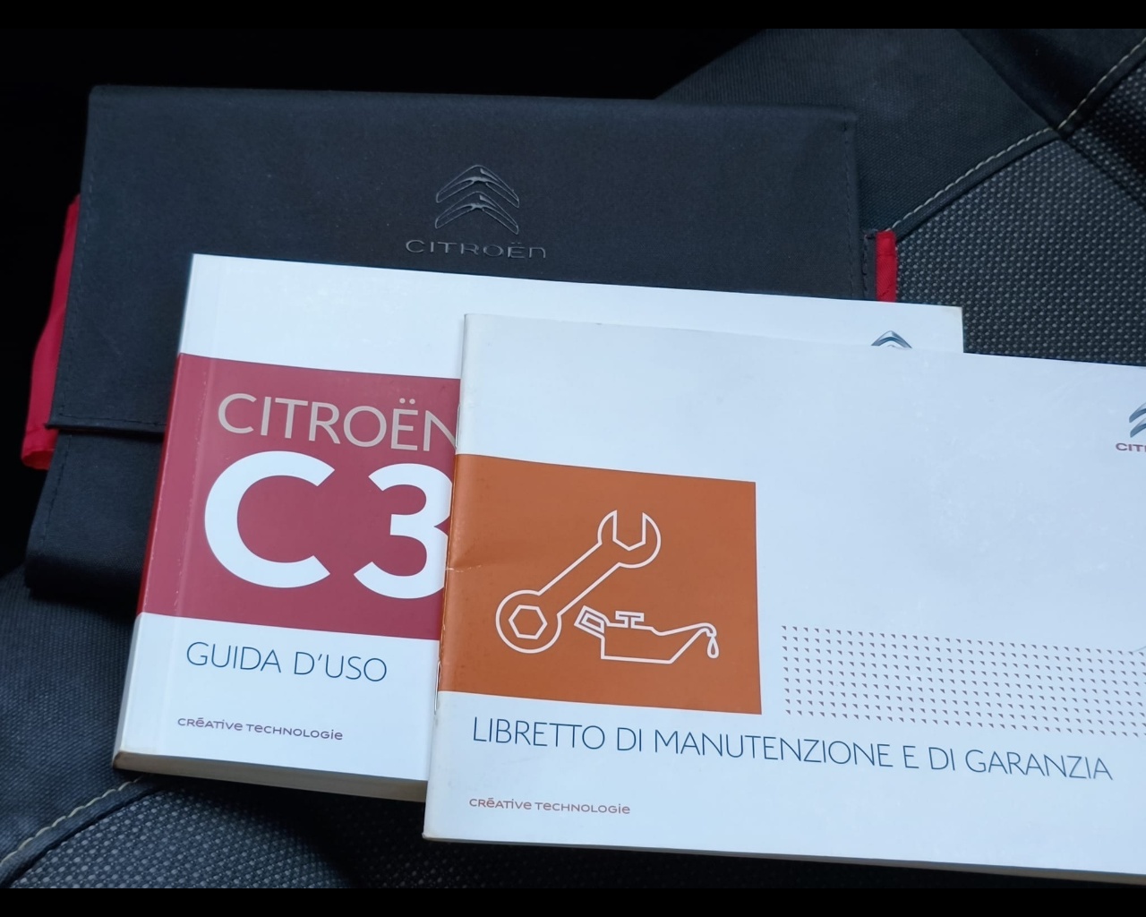 Foto CITROEN C3 1.2 puretech Shine 82cv