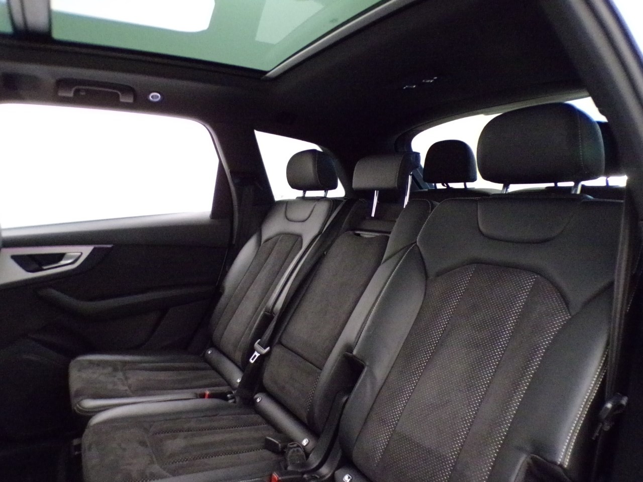 Audi Q7 Q7 3.0 V6 TDI Sport Plus quattro Tiptronic - 13