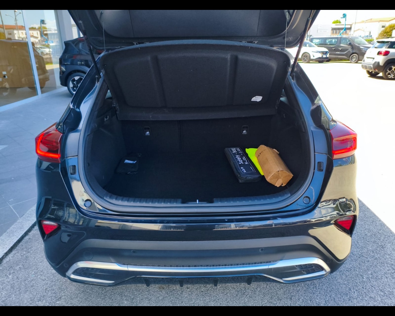 Foto KIA XCeed 1.0 tgdi Gpl Business 117cv mt