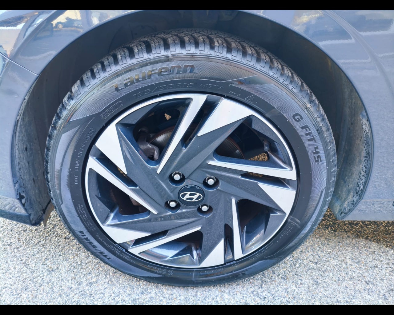 Foto HYUNDAI i20 1.2 mpi Connectline