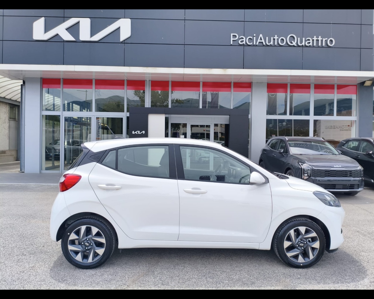 Foto HYUNDAI i10 1.0 mpi Connectline 63cv