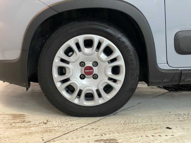 Panda Iii - Panda 1.0 Firefly Hybrid (red) S&s 70cv