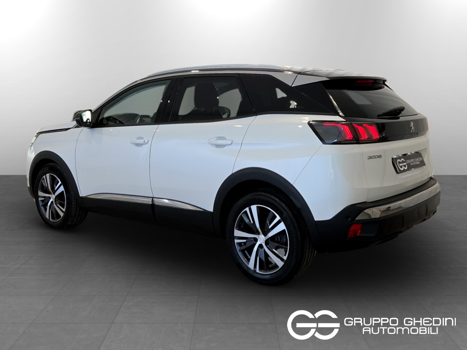 PEUGEOT 3008 1.5 bluehdi Active s&s 130cv eat8 Diesel usato - 2