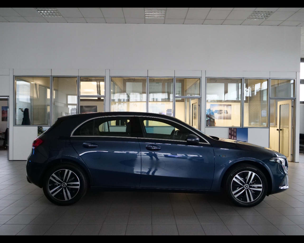 Mercedes Classe A Classe A 250e Plug-in hybrid Automatic SPORT - 3