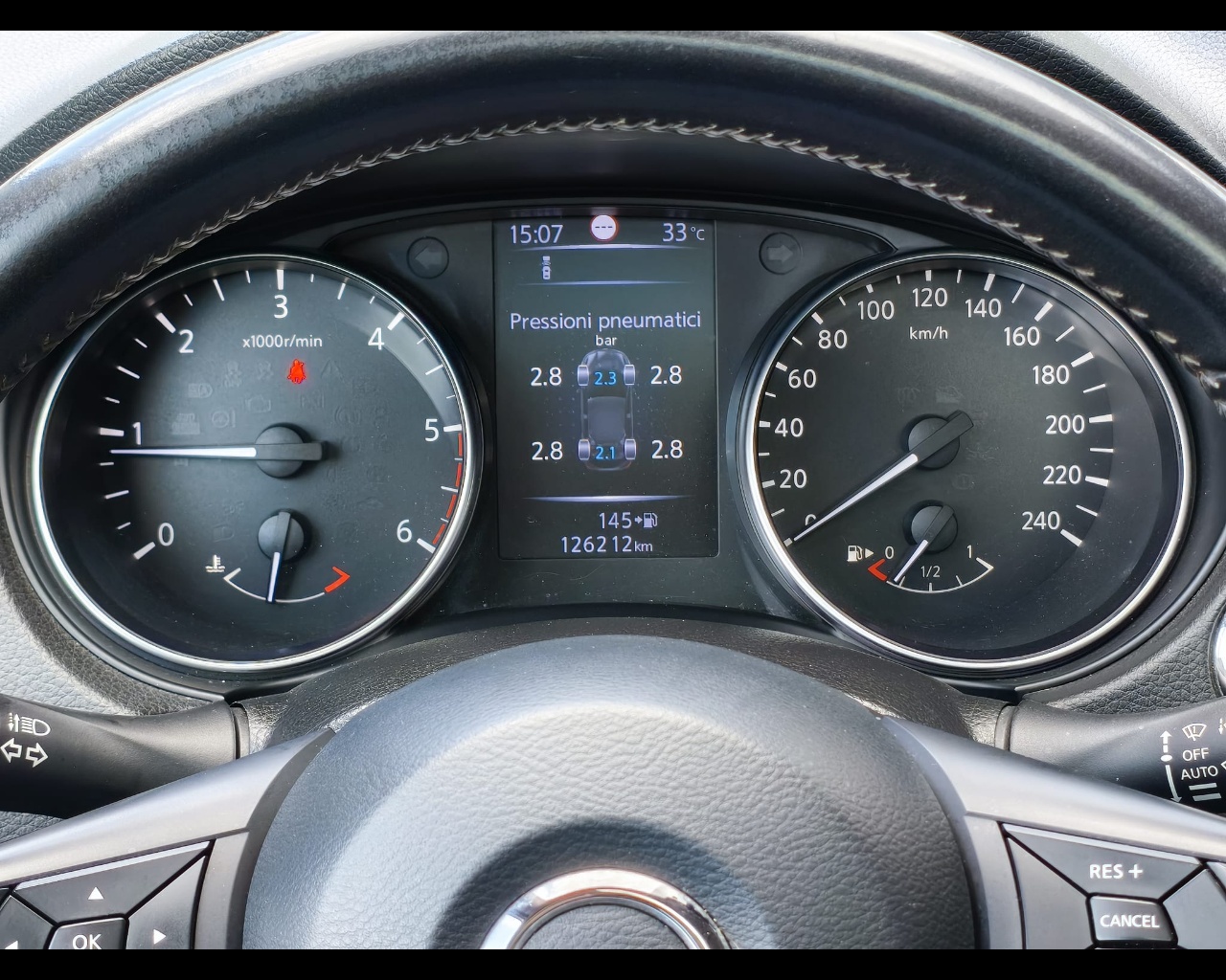 Foto NISSAN Qashqai 1.5 dci N-Connecta 110cv