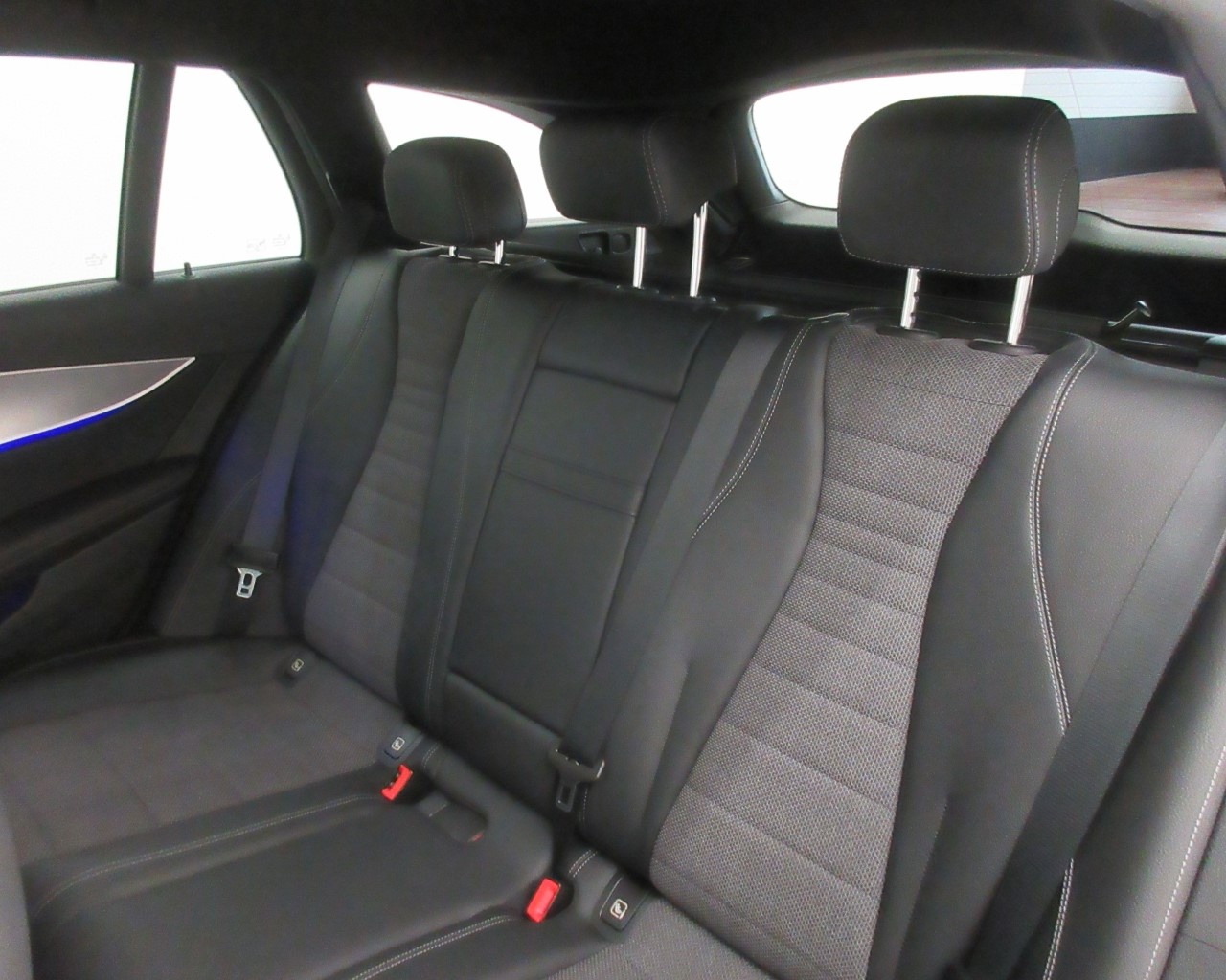 Mercedes Classe E Station Wagon E SW 200 mild hybrid (eq-boost) Sport auto 4Matic my20 - 15