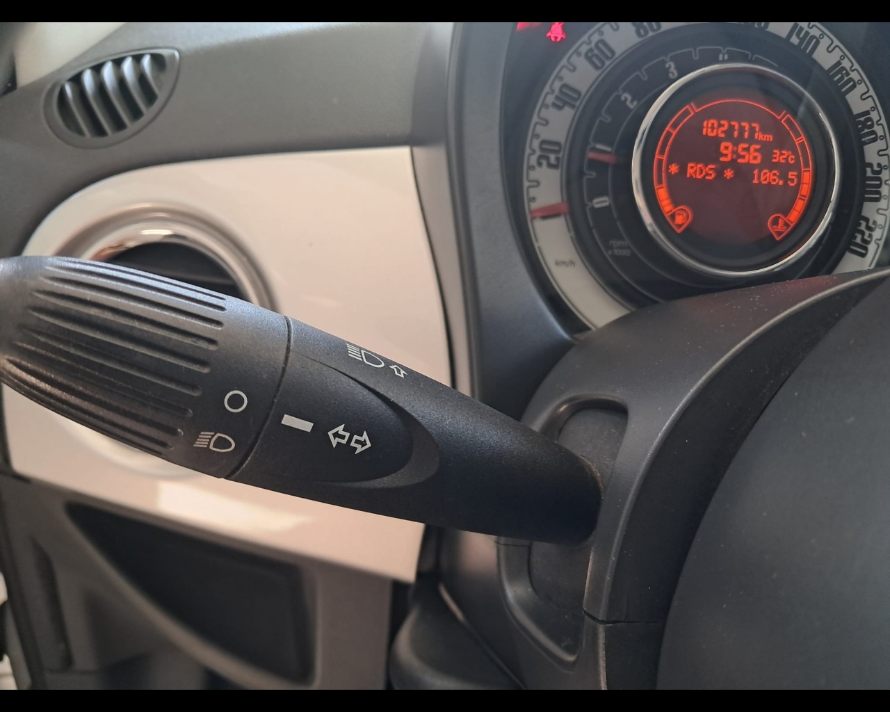 Foto FIAT 500 1.2 Lounge 69cv