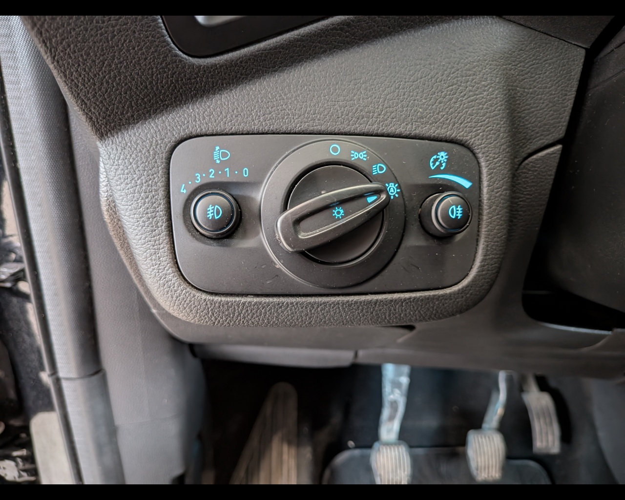 Foto FORD Kuga 1.5 tdci Titanium s&s 2wd 120cv