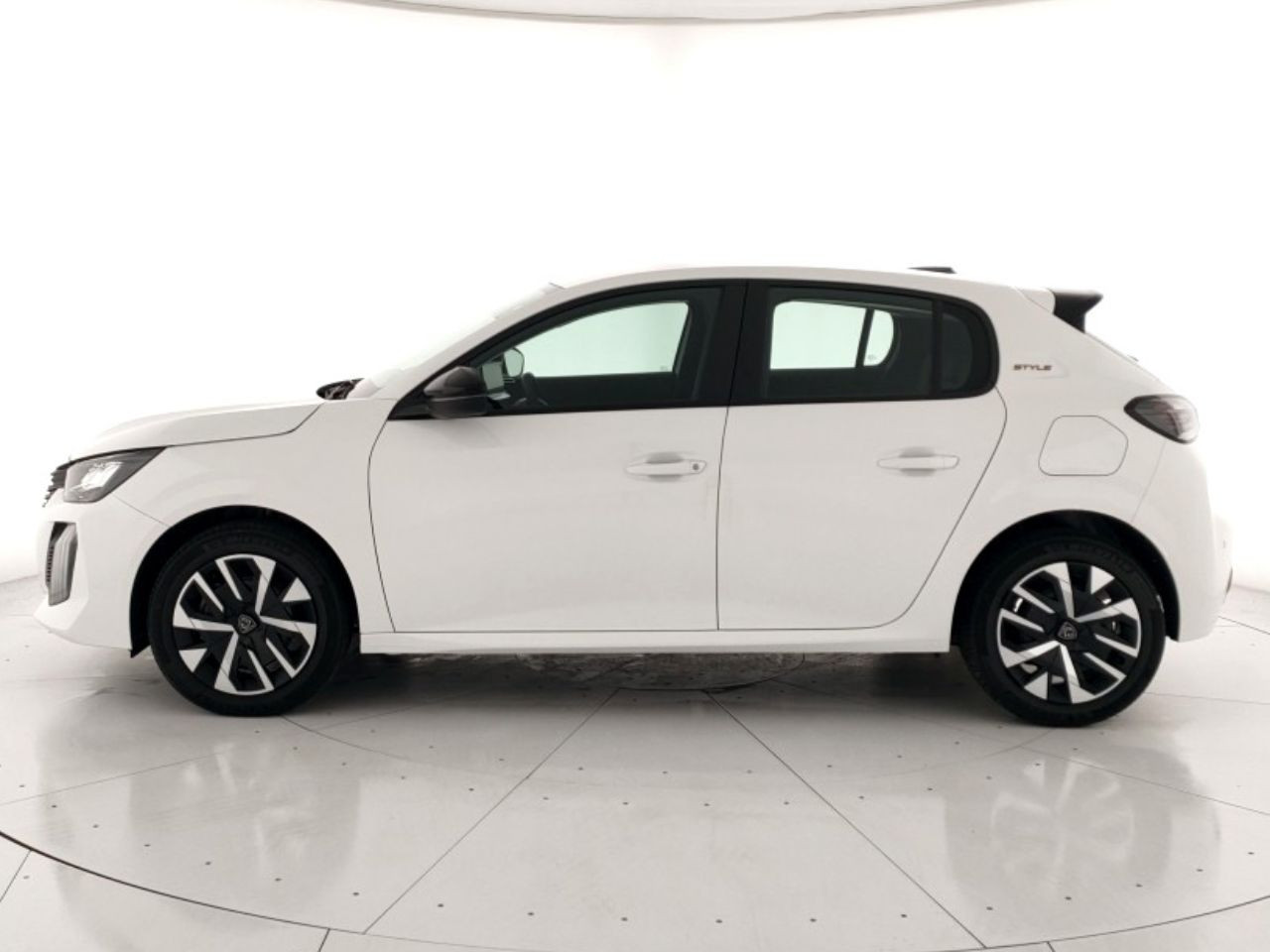 Peugeot 208 Nuovo Ibrido benzina 208 Porto Mantovano