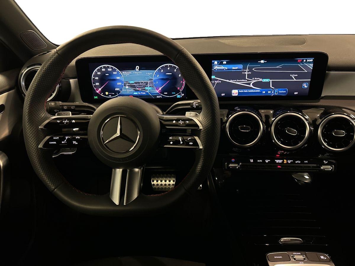 Mercedes  Classe A 180 AMG Line Advanced 7G-DCT - 11