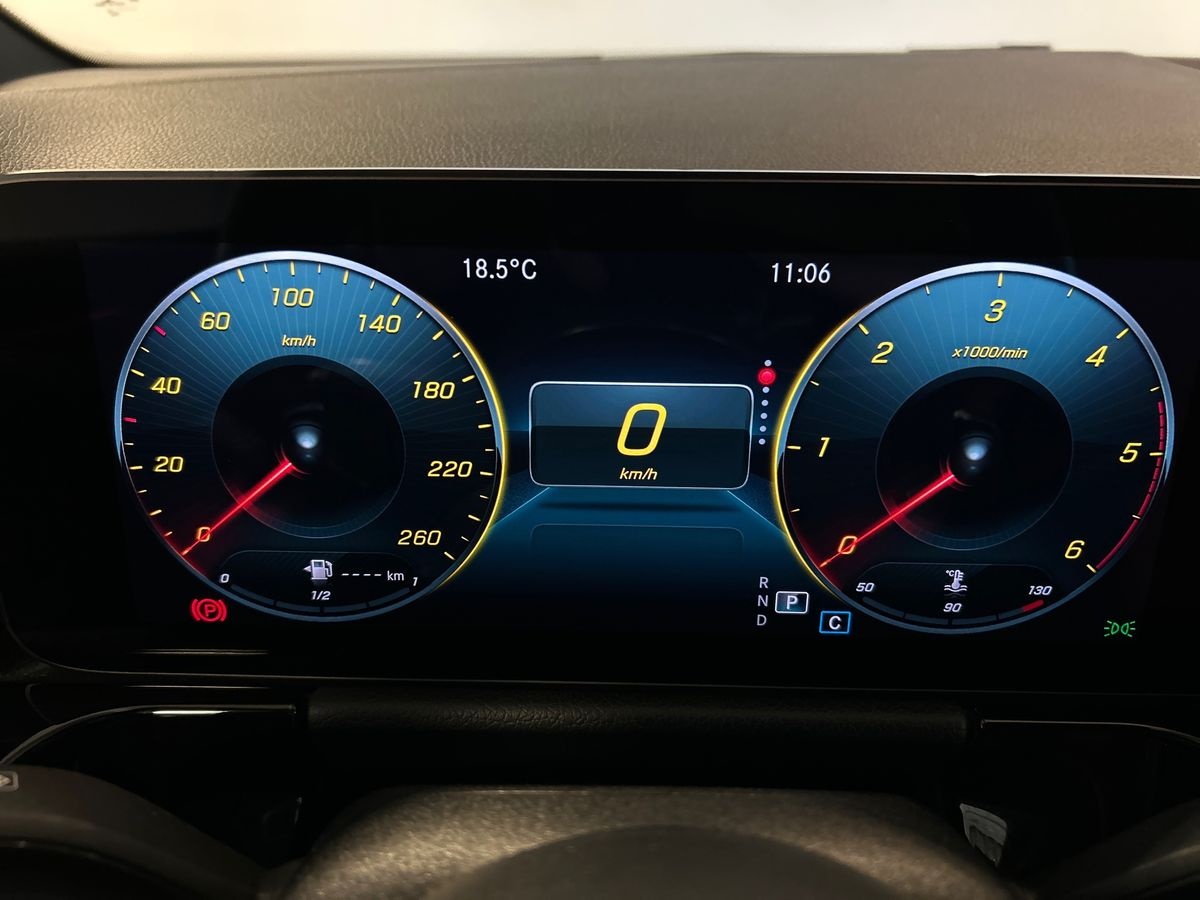 Mercedes GLA GLA 180 d Premium auto - 13