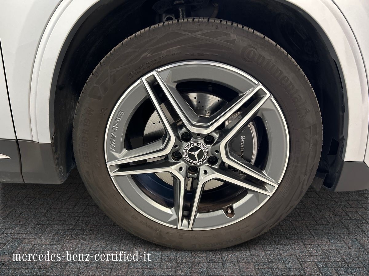 Mercedes  GLA 200 D AMG Line Advanced Plus 4Matic 8G-DCT - 16