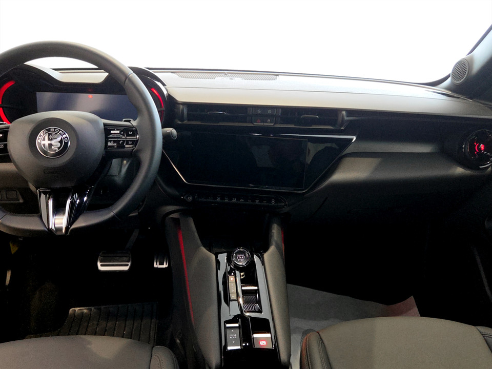 ALFA ROMEO Junior Ibrida My25 Ibrida Q4 1.2 145cv Hybrid Edct6 Ibrida km0 - 10
