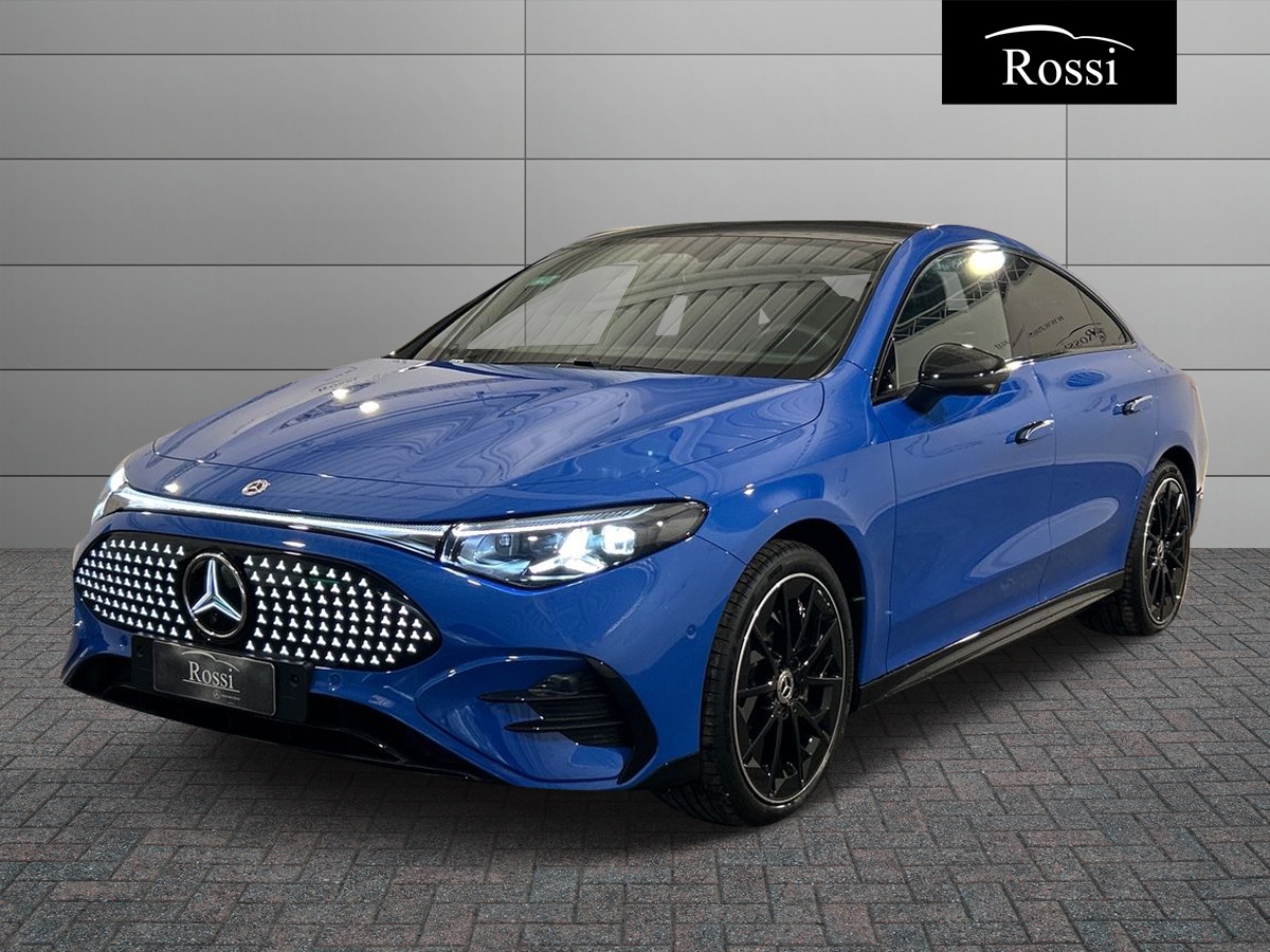 Mercedes-Benz CLA 350 4MATIC con tecnologia EQ