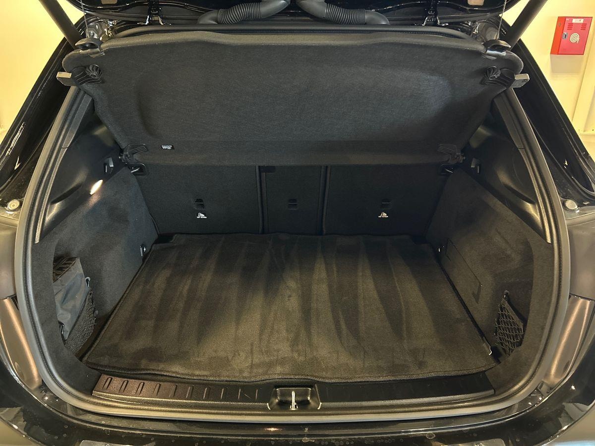 Mercedes  GLA 250 AMG Line Premium 4Matic 8G-DCT - 8