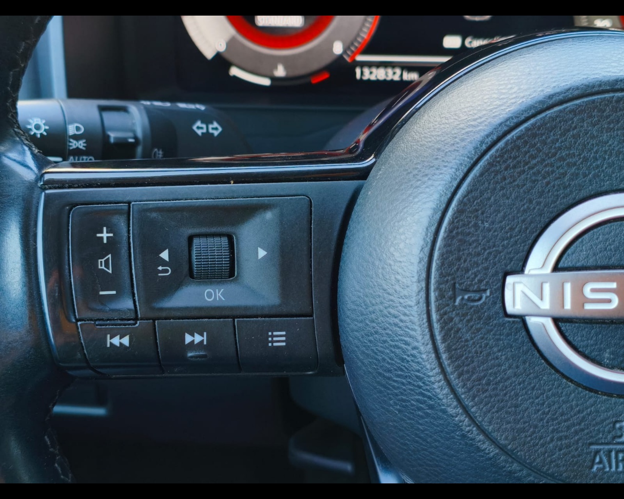 Foto NISSAN Qashqai 1.3 mhev N-Connecta 2wd 140cv