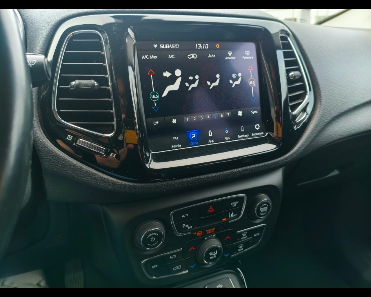 Foto JEEP Compass 2.0 mjt Limited 4wd 140cv