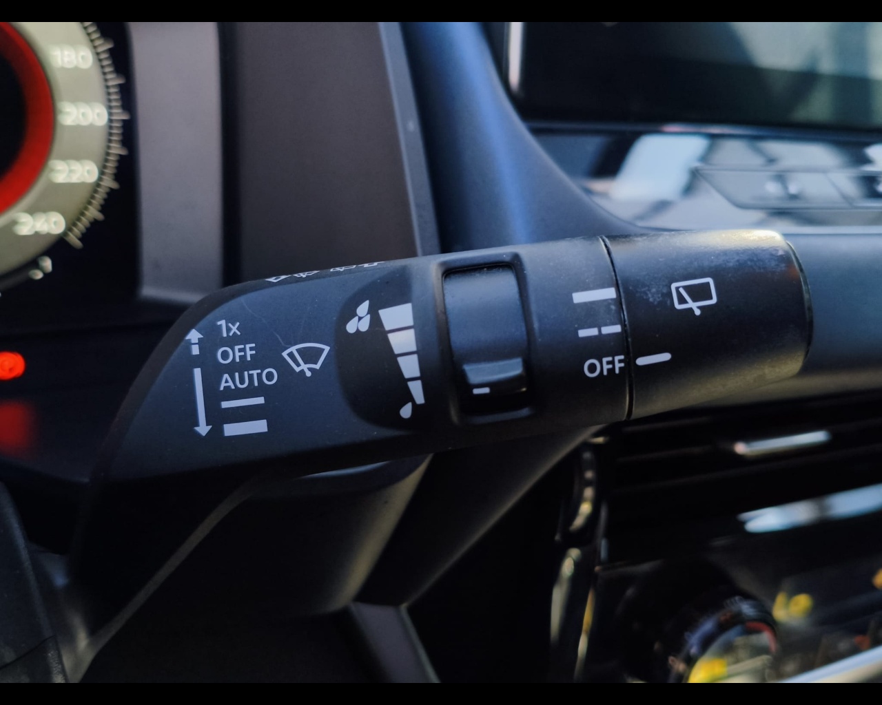 Foto NISSAN Qashqai 1.3 mhev Tekna 2wd 158cv xtronic