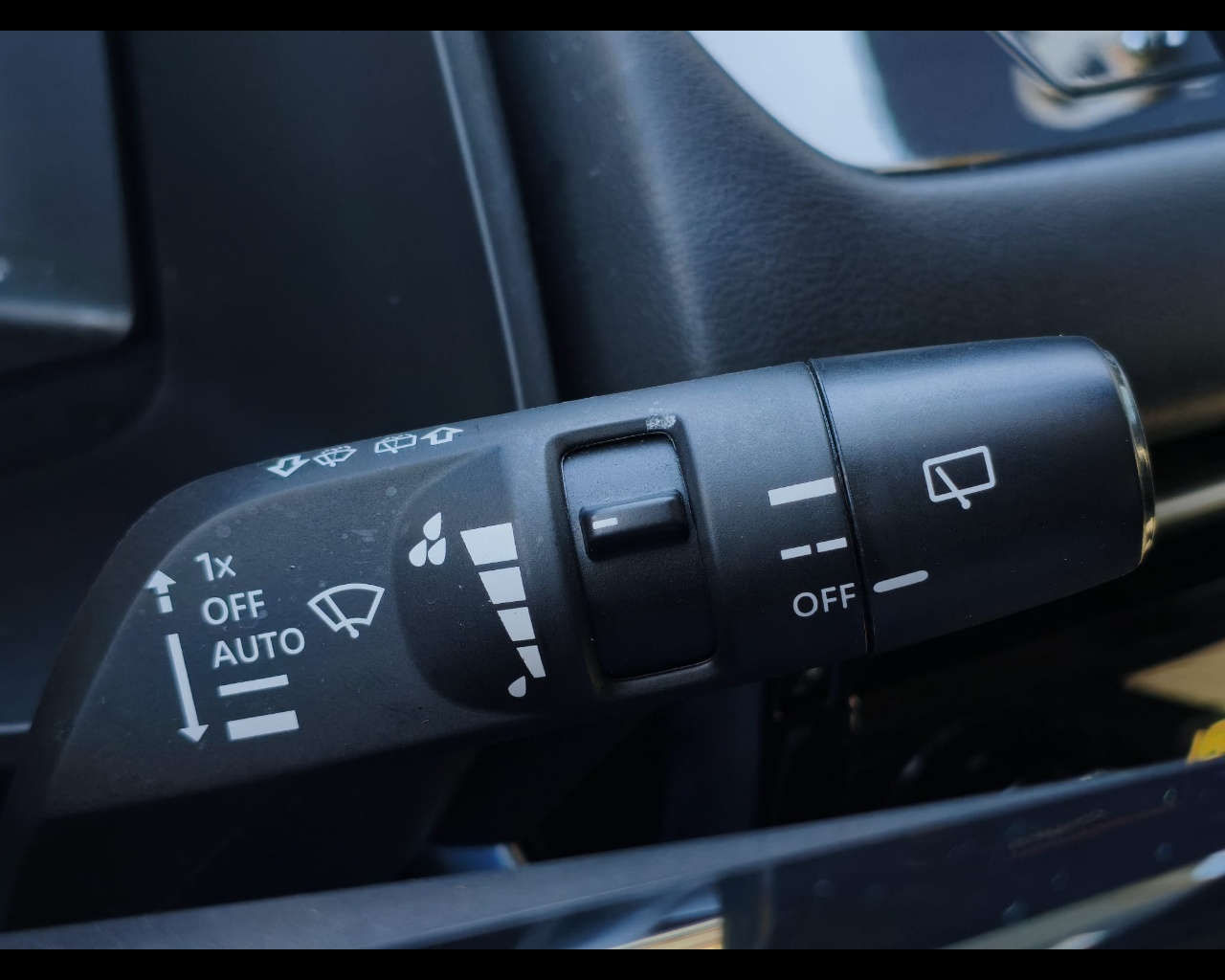 Foto NISSAN Qashqai 1.3 mhev N-Connecta 2wd 140cv