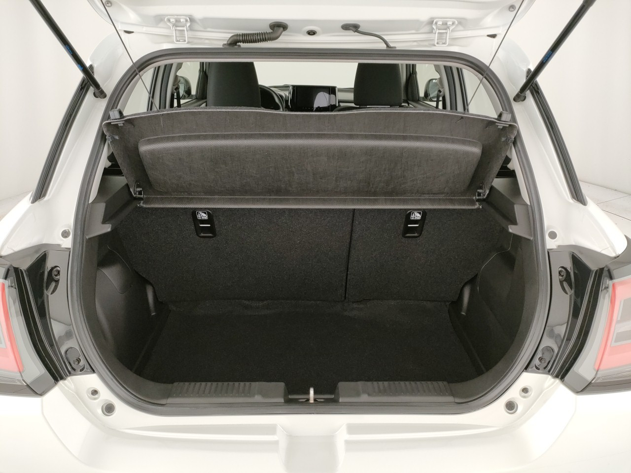 Suzuki Swift Nuovo Ibrido benzina Swift Porto Mantovano