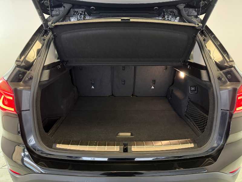 X1 F48 - X1 Sdrive16d Sport My18