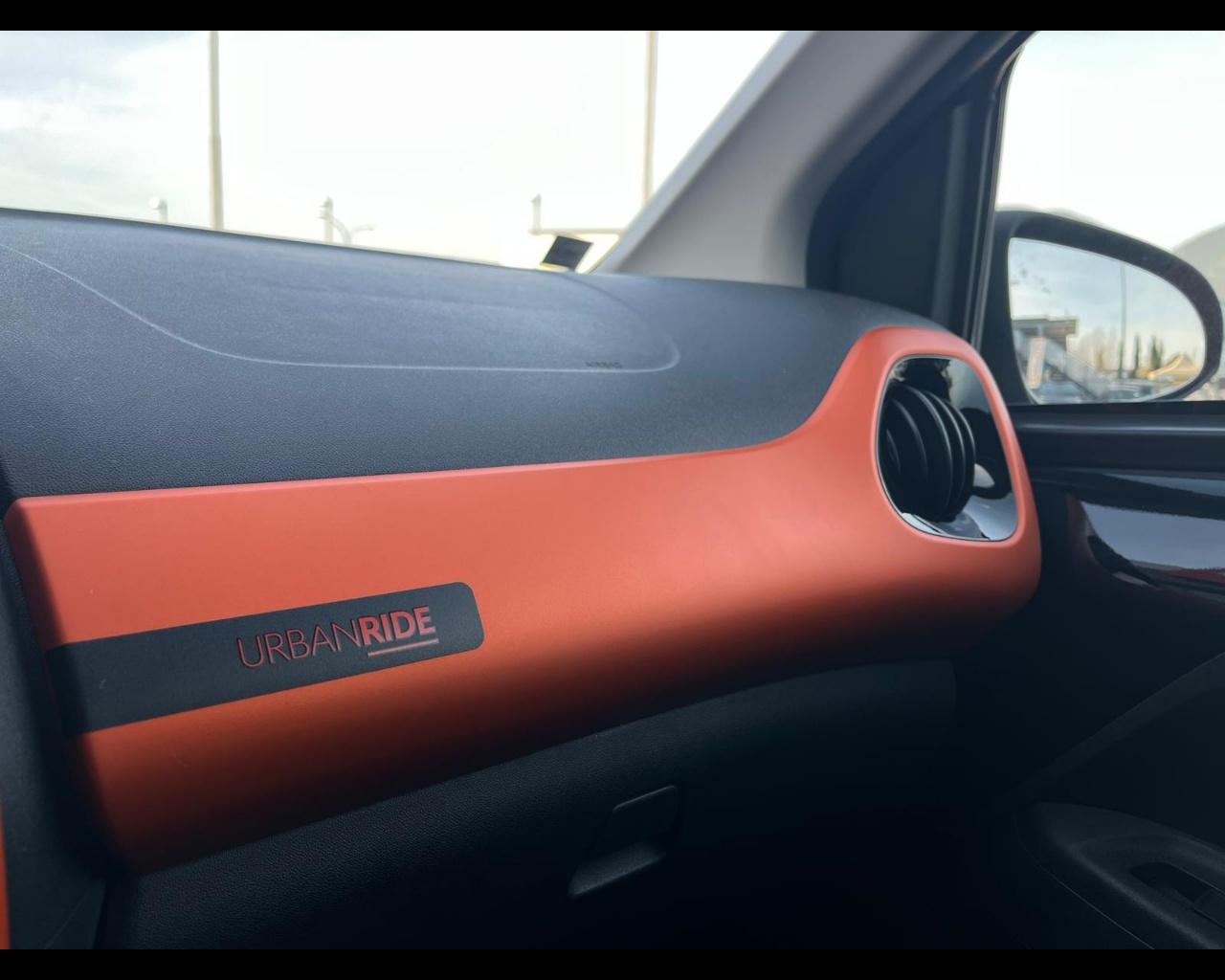 Foto CITROEN C1 5p 1.0 vti Urban Ride 72cv