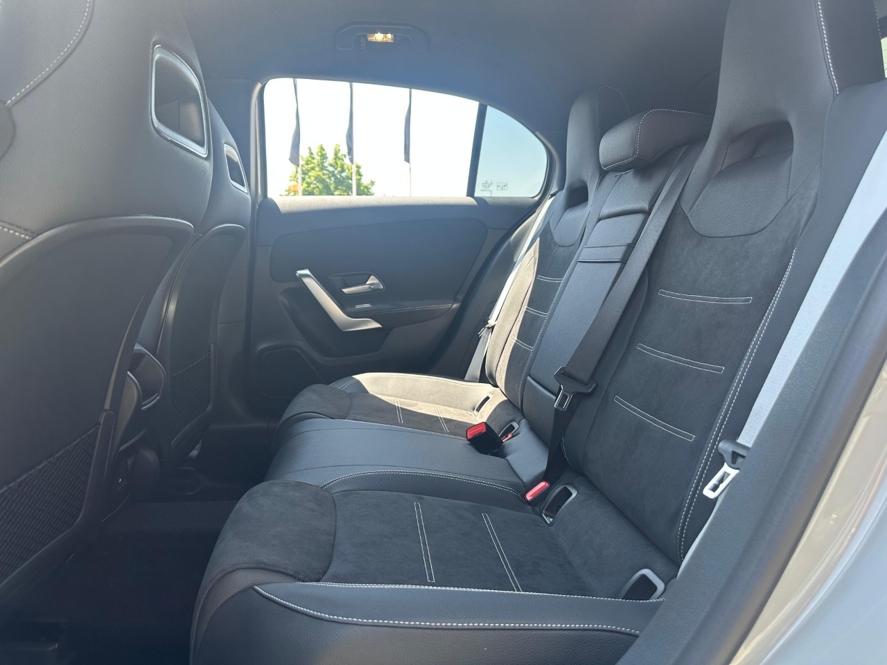 Mercedes Classe A Classe A 250 e Plug-In Hybrid Alpine Grey Edition - 10