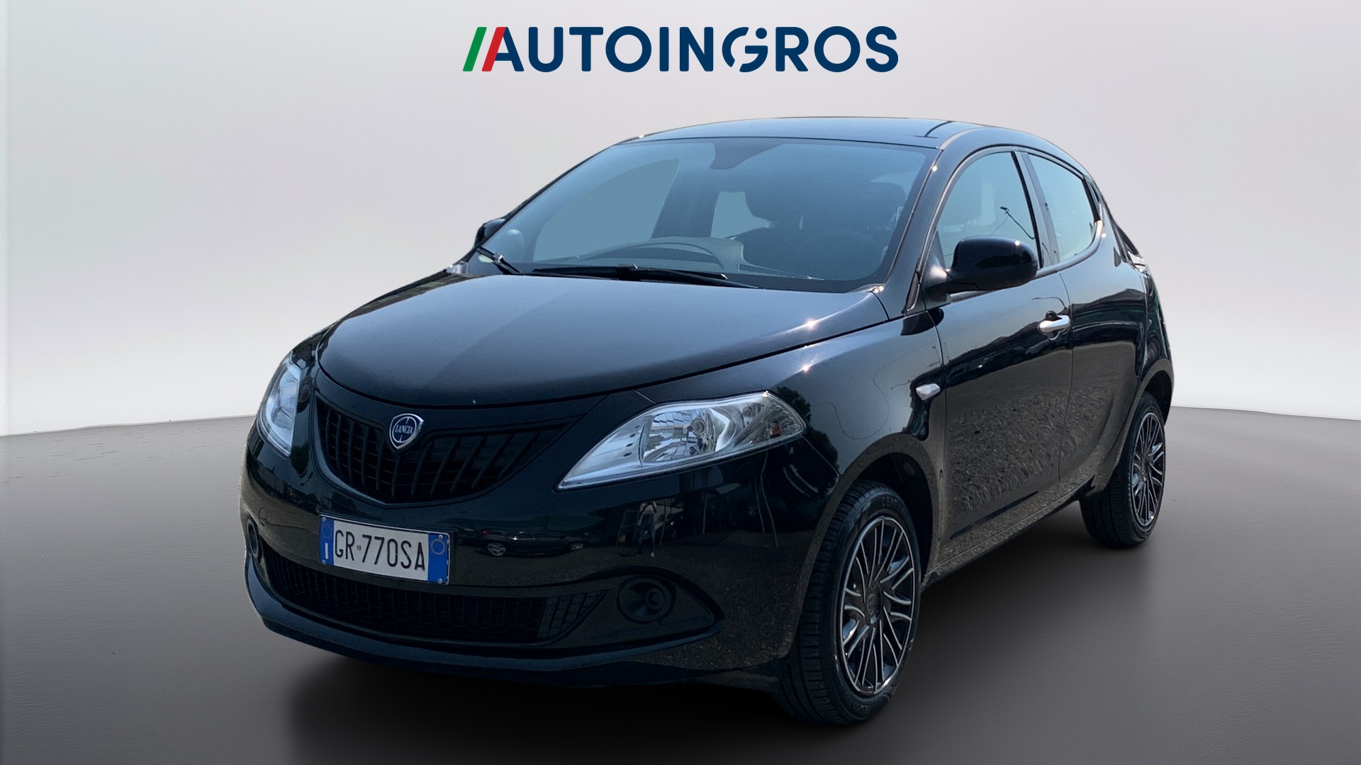 LANCIA Ypsilon Ypsilon 1.0 firefly hybrid Silver s&s 70cv