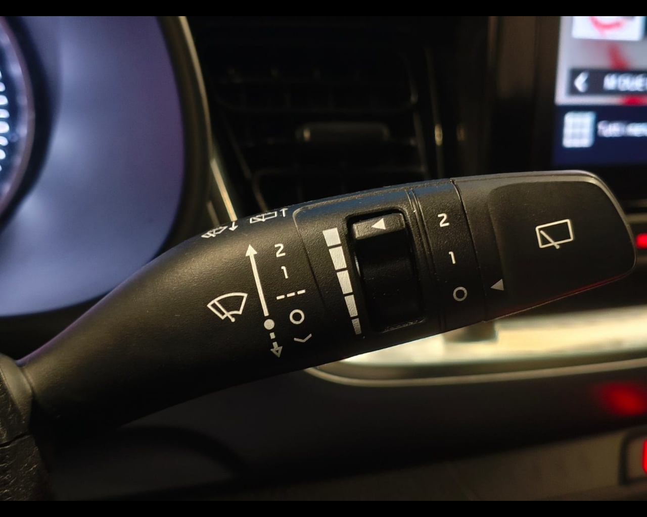 Foto KIA Stonic 1.0 t-gdi mhev Style s/Design Pack 100cv imt