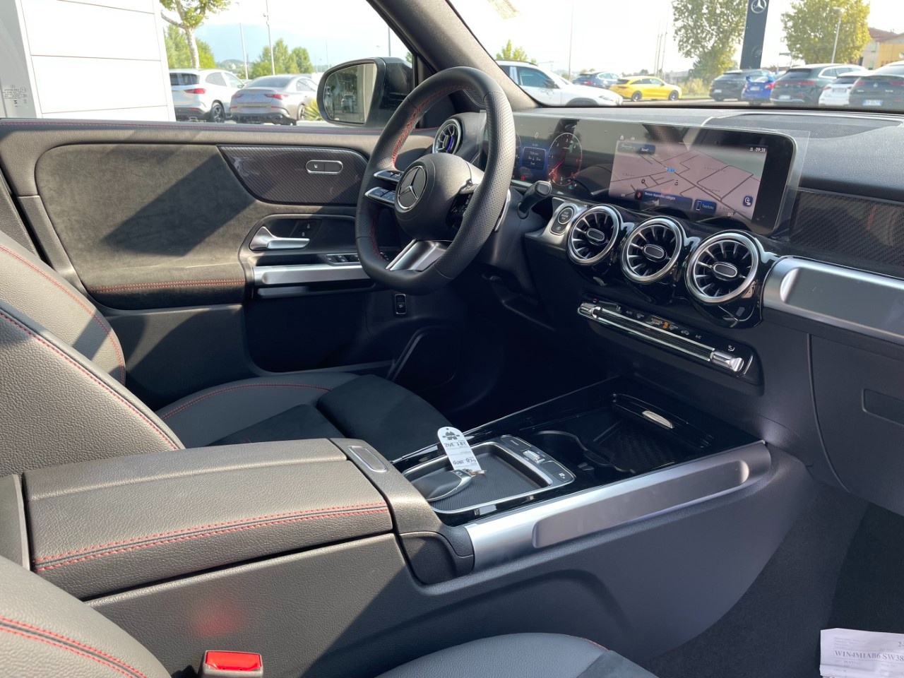 Mercedes GLB GLB 180 d Automatic AMG Line ADVANCED PLUS - 9